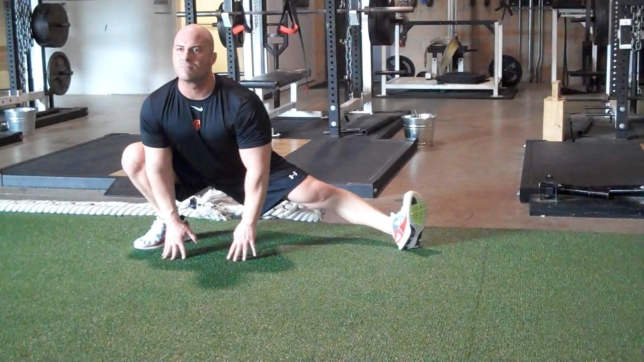 squat-icin-en-iyi-alt-vucut-esnetme-egzersizi